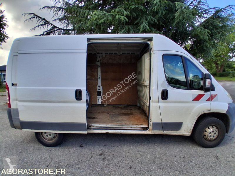 Лекотоварен автомобил Citroën JUMPER