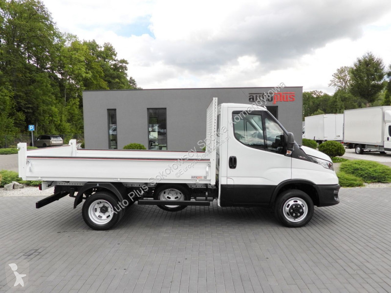 Лекотоварен автомобил Iveco 35C14 DAILY