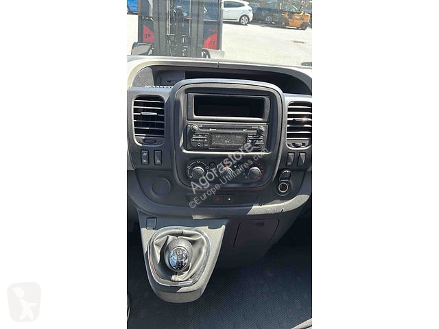 Лекотоварен автомобил Renault TRAFIC