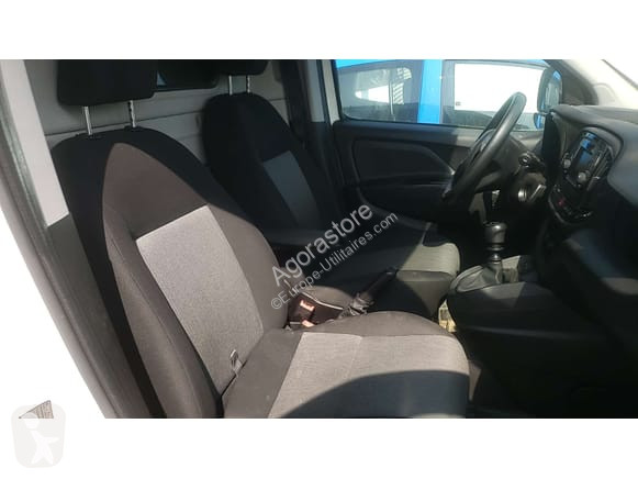 Лекотоварен автомобил Fiat DOBLO