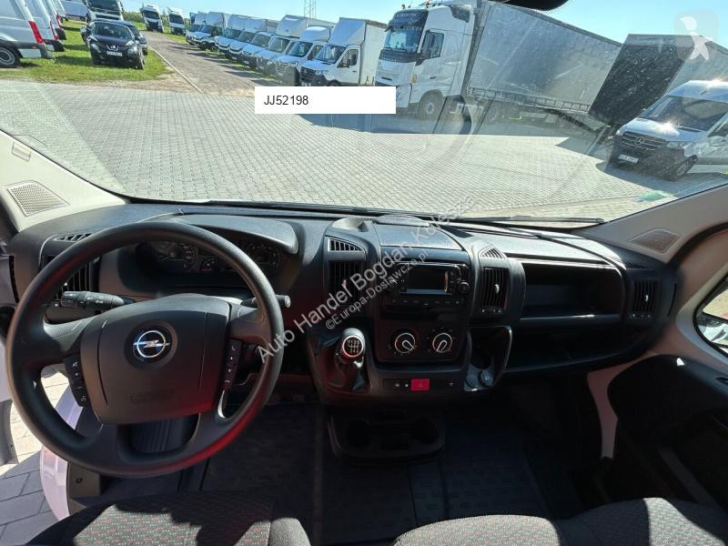 Лекотоварен автомобил Opel