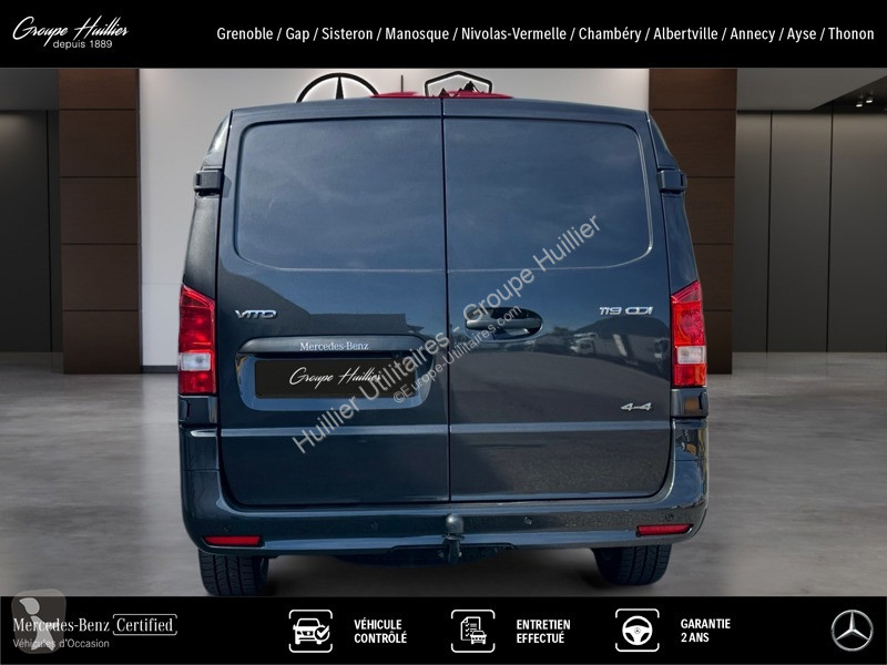 Лекотоварен автомобил Mercedes 119 CDI 4x4...