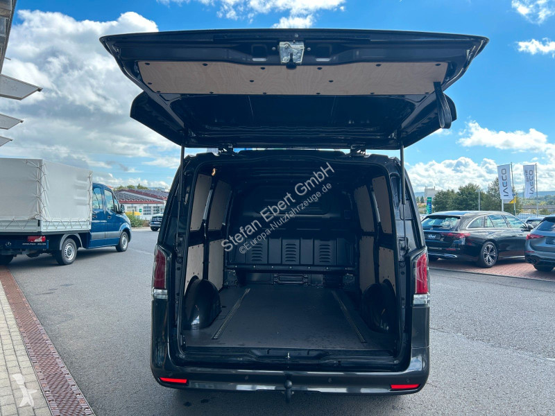 Лекотоварен автомобил Mercedes Vito  9G...