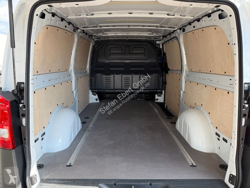 Лекотоварен автомобил Mercedes Vito  9G...