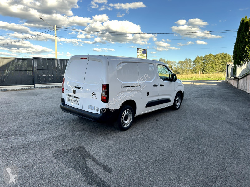 Лекотоварен автомобил Citroën XL 950KG 1.5...