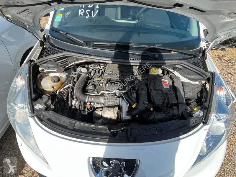 Лекотоварен автомобил Peugeot 1.4 HDi 68 Active...