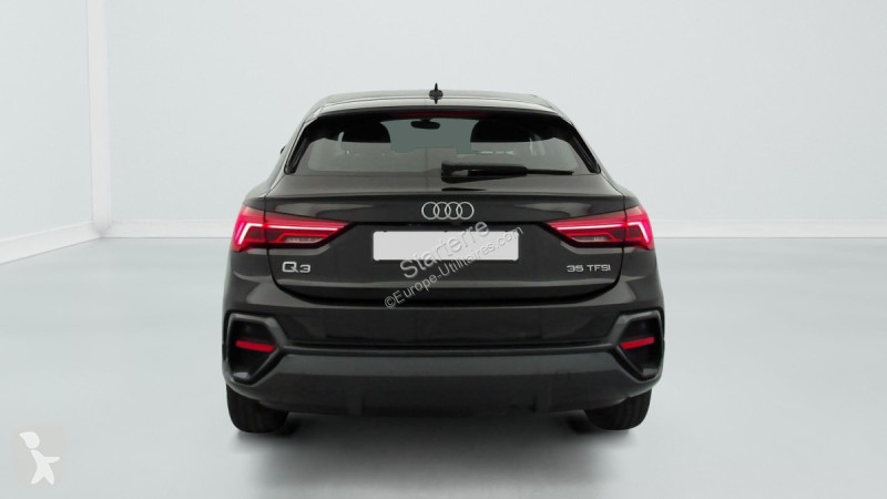 Véhicule utilitaire Audi Q3