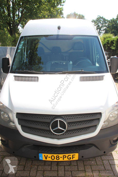 Mercedes 316 CDI van