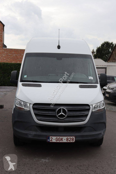 Mercedes 316 CDI van
