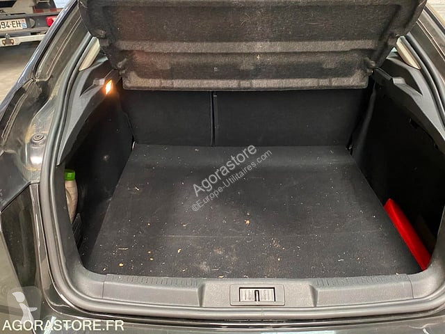 Коммерческий автомобиль