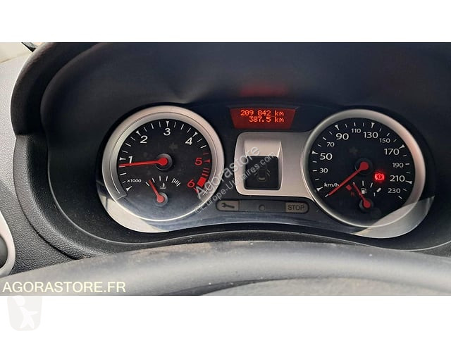 Коммерческий автомобиль