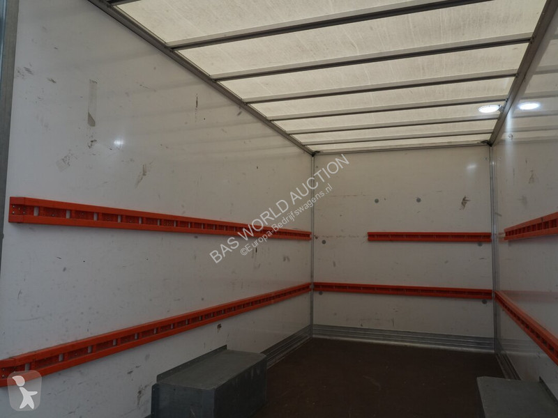 Bedrijfswagen Renault 145PK