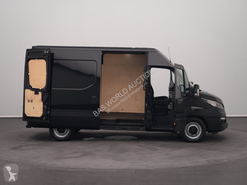 Bedrijfswagen Iveco 35S16