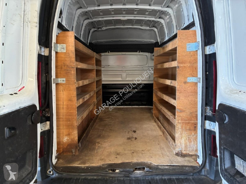 Коммерческий автомобиль Renault FGN L2H2 2.0...
