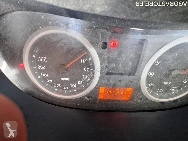 Коммерческий автомобиль