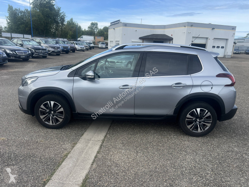 Užitkové vozidlo Peugeot 1.2 110ch Allure...