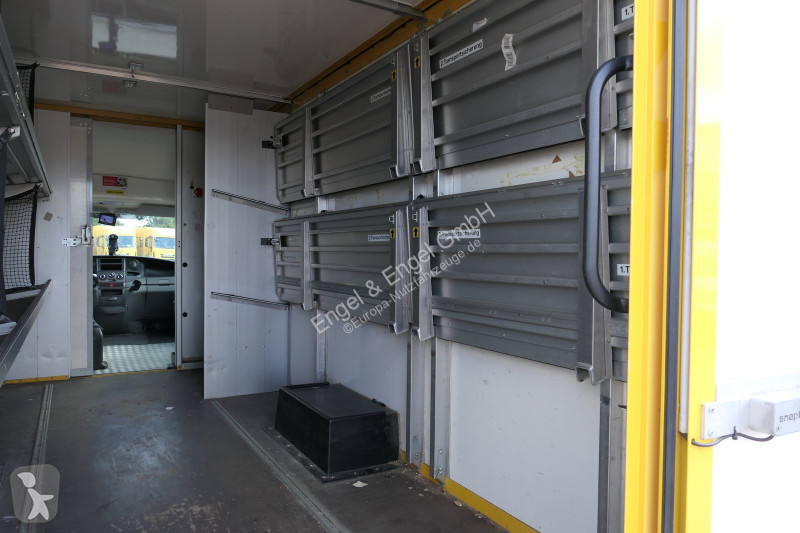 Коммерческий автомобиль Iveco Daily 35 S11 C30C...