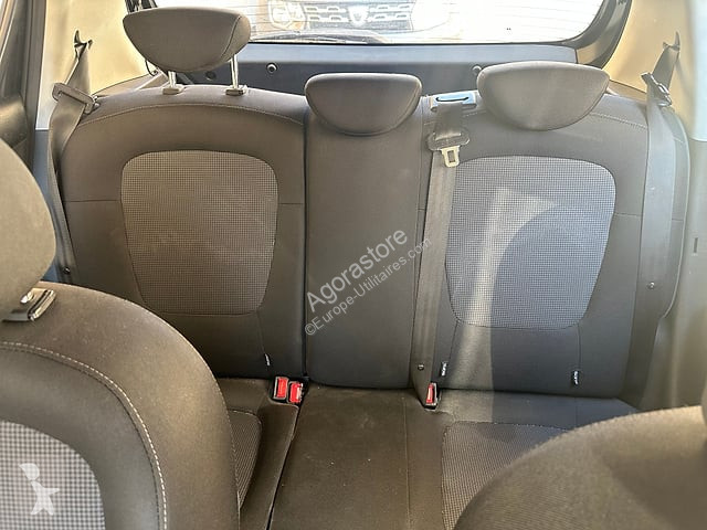 Коммерческий автомобиль Hyundai I20