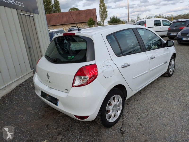 Коммерческий автомобиль Renault