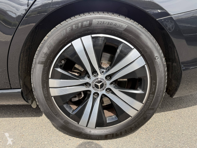 Коммерческий автомобиль Mercedes Classe C 200...