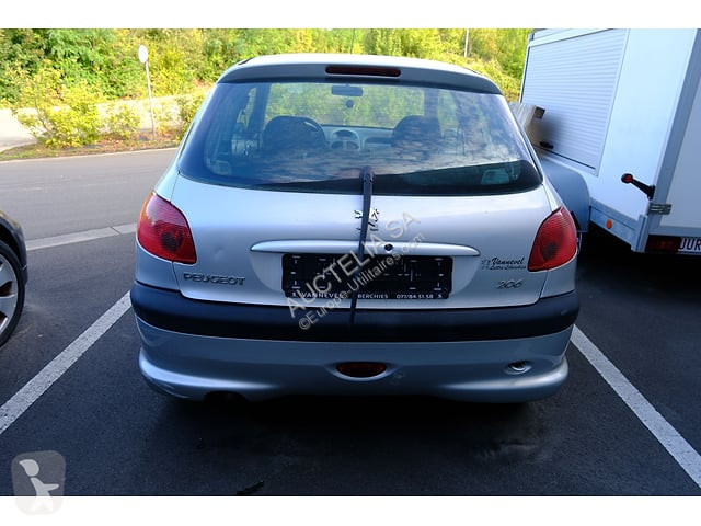 Коммерческий автомобиль Peugeot 208
