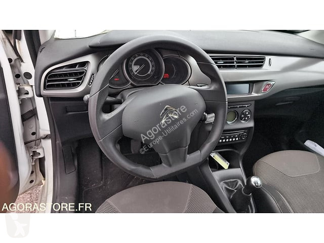 Коммерческий автомобиль