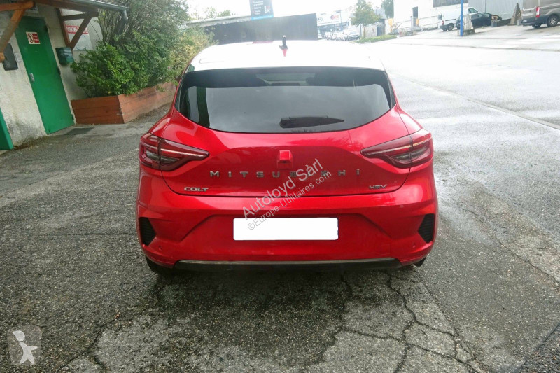 Коммерческий автомобиль Mitsubishi COLT 1,6...
