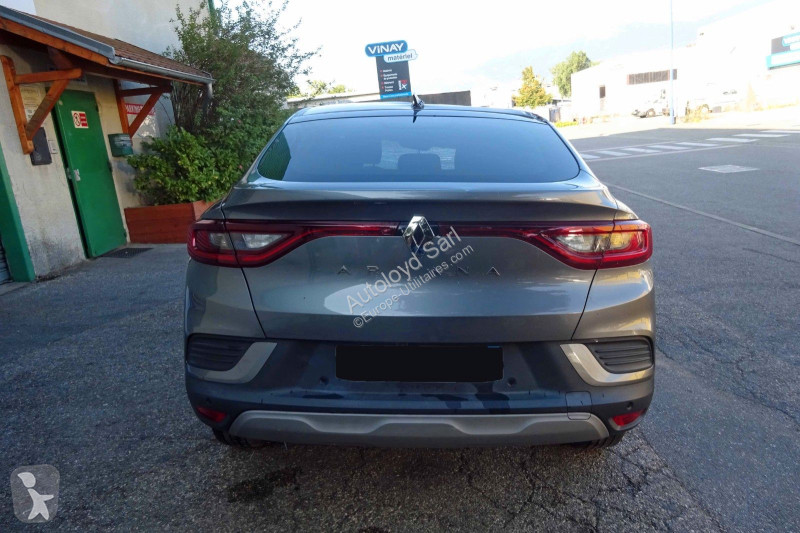 Коммерческий автомобиль Renault ARKANA 1,3 TCE...