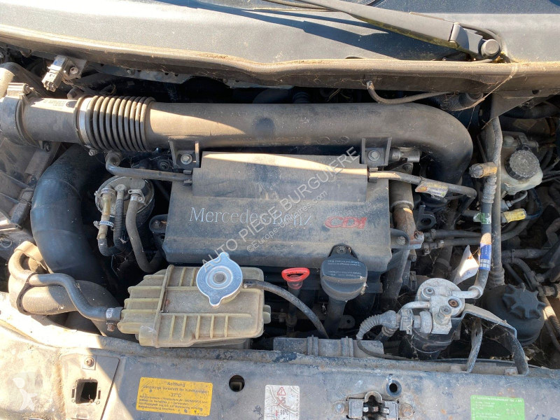 Коммерческий автомобиль Mercedes 220 CDi 122 /...
