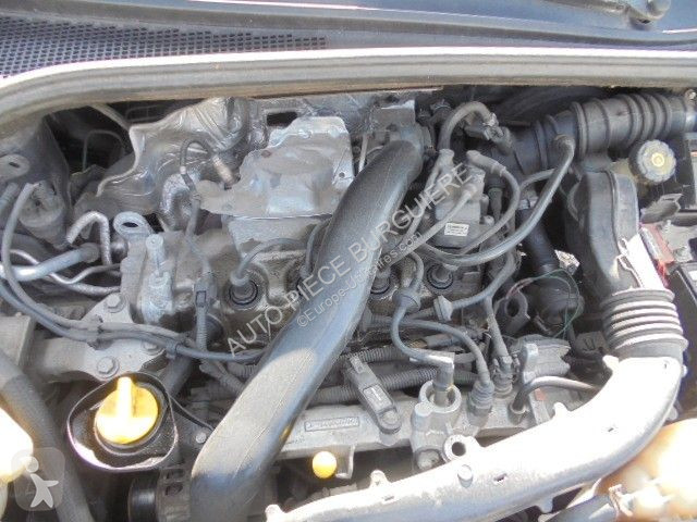 Коммерческий автомобиль Renault 1.2i TCe 100 /...