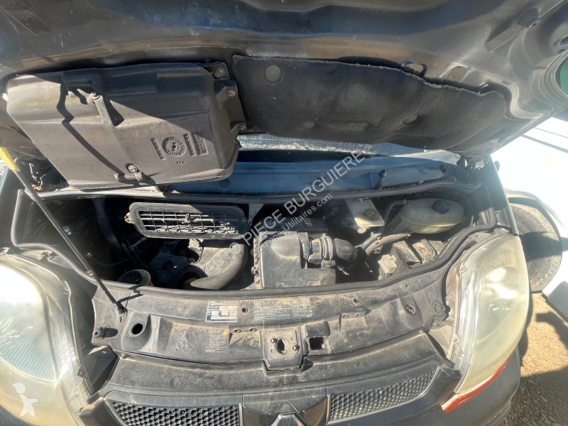 Коммерческий автомобиль Renault II 2.5 DCi 140...