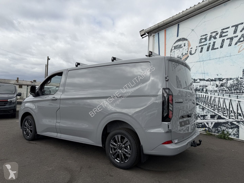 Коммерческий автомобиль Ford TRANSIT CUSTOM FG...