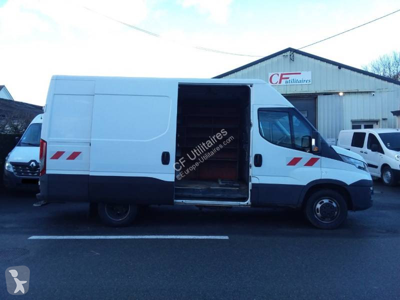 Furgoneta Iveco 35C15