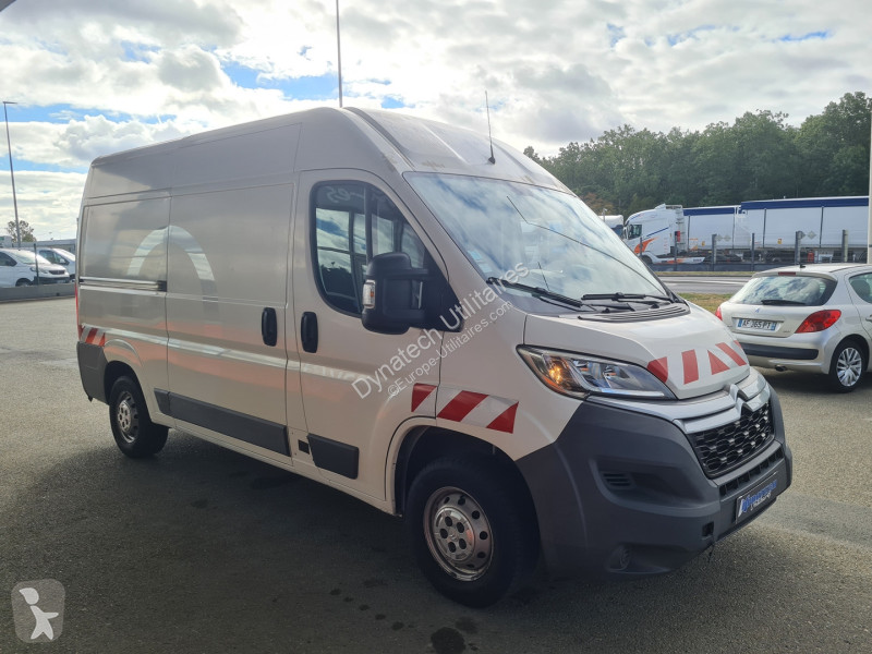 Furgoneta Citroën JUMPER FG 35 L2H2 2.0 BLUEHDI...