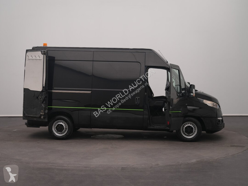 Furgoneta Iveco 35S16