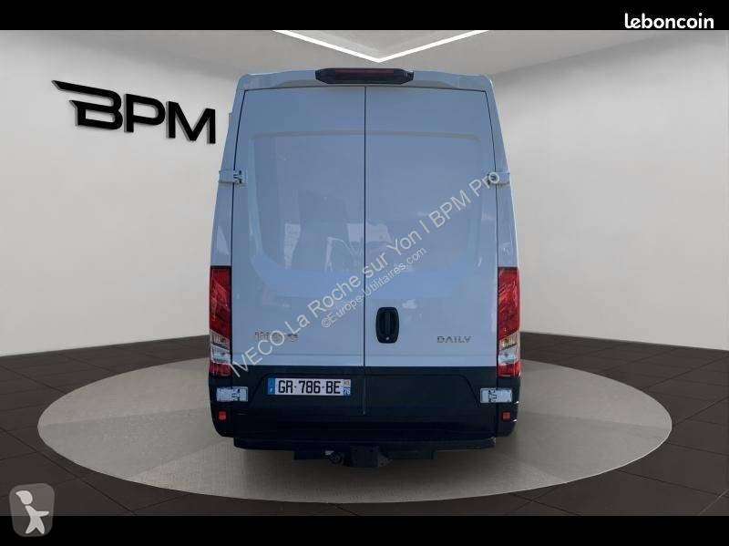 Furgoneta Iveco 35S14V12
