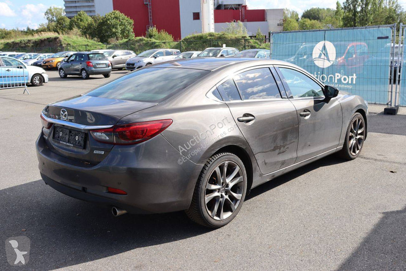 Haszongépjármű Mazda  6