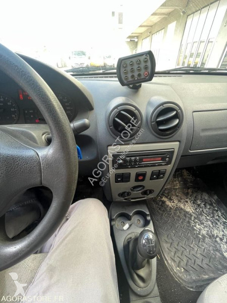 Haszongépjármű Dacia LOGAN