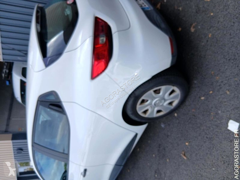 Veículo utilitário Renault CLIO