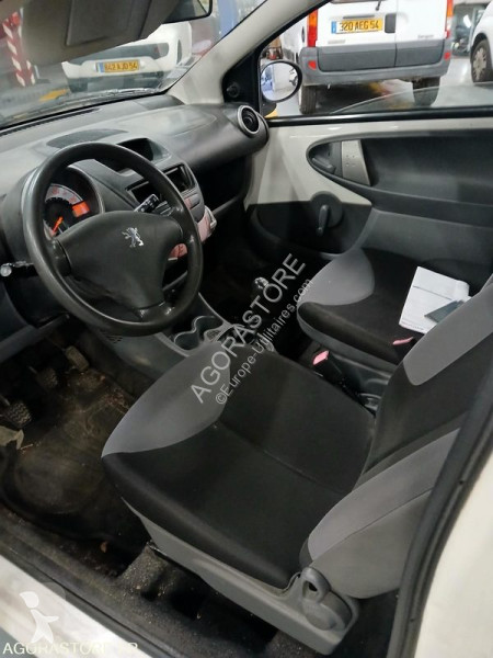 Veículo utilitário Peugeot 107
