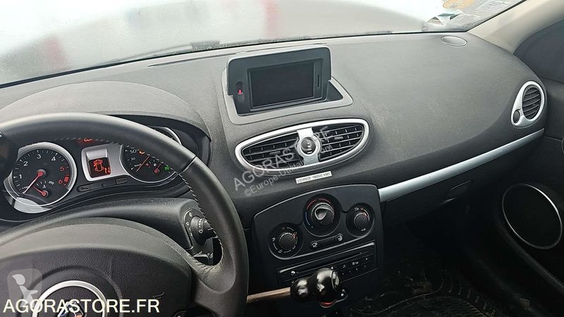Veículo utilitário Renault CLIO