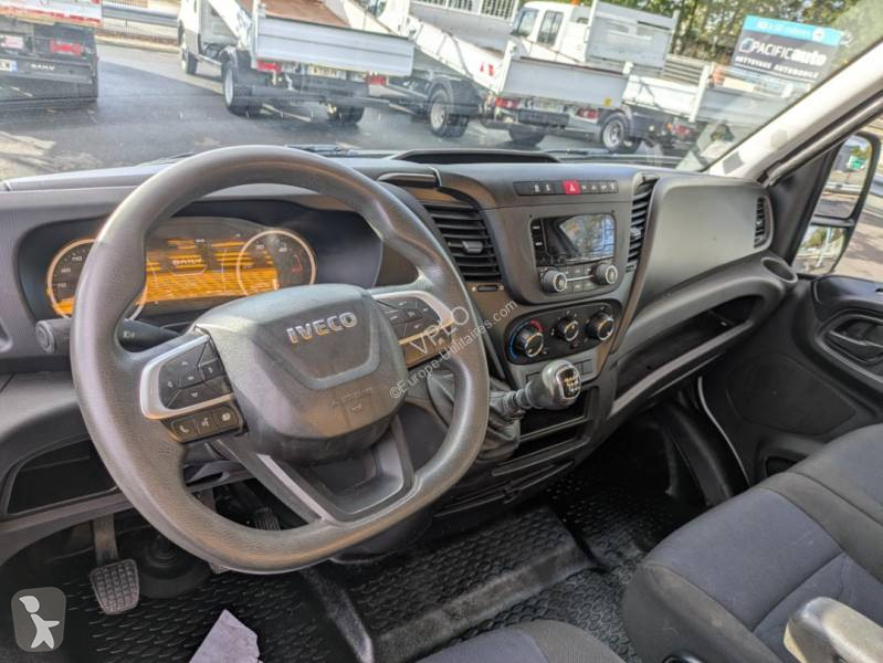 Iveco 35C14 van