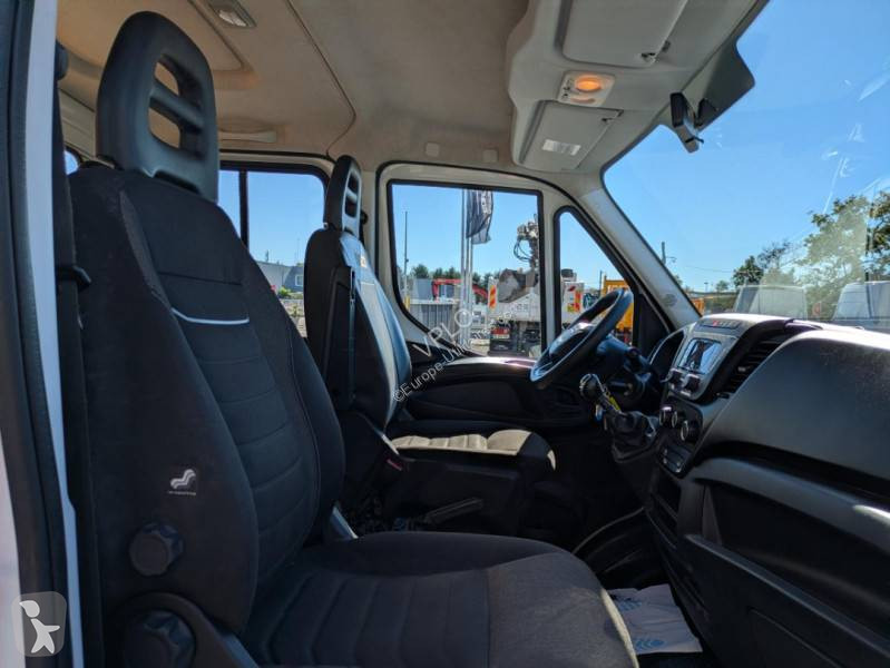 Iveco 35C16 D van