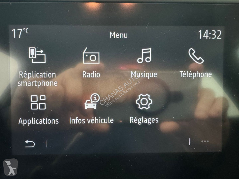 Veículo utilitário Renault 1.0 TCe 90 Zen