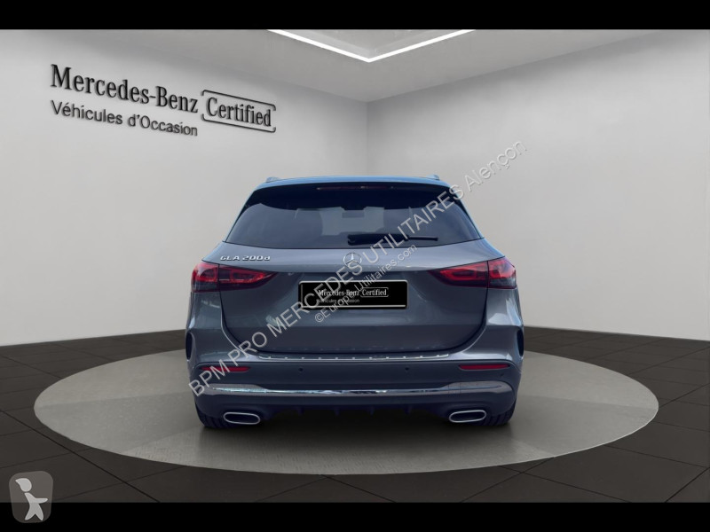 Veículo utilitário Mercedes GLA 200 d 150ch AMG...