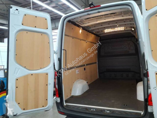 Veículo utilitário Mercedes Sprinter 317...