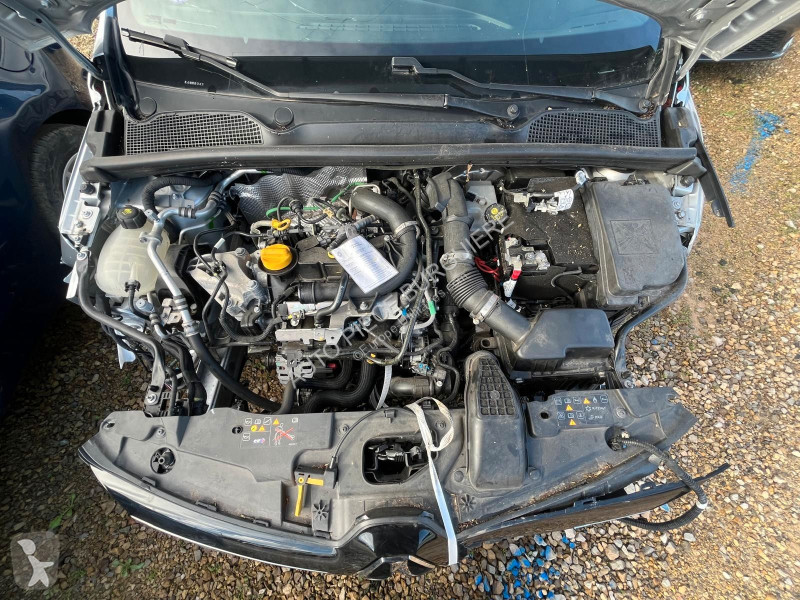 Veículo utilitário Renault 1.0 TCe 100 Intens /...