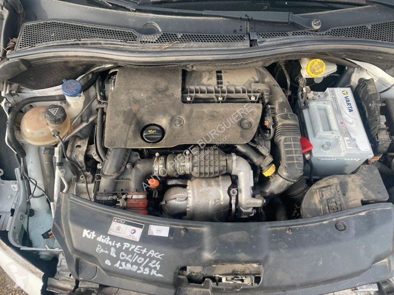 Veículo utilitário Peugeot 1.6 BlueHDi 75 / ET247