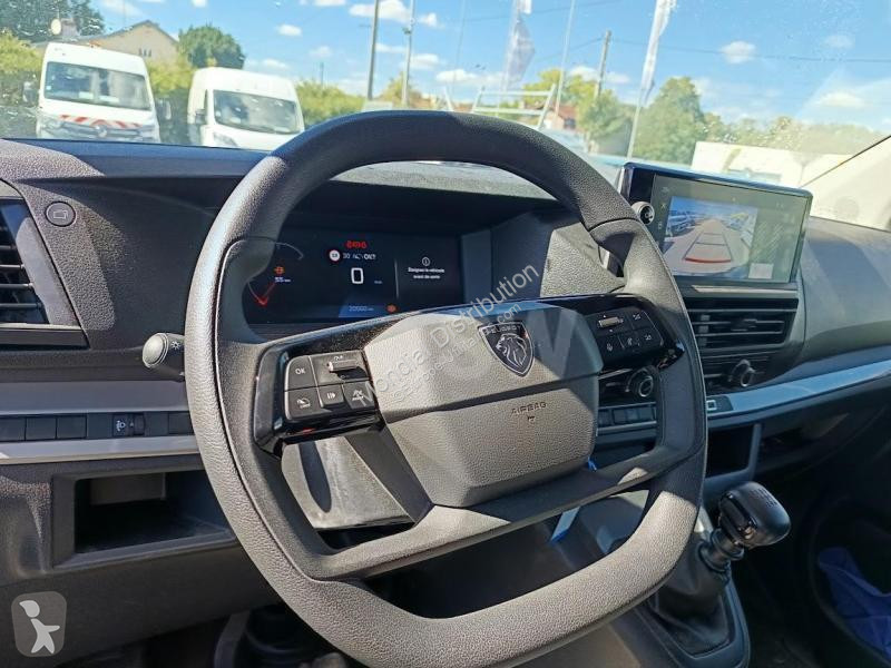 Furgoneta Peugeot standard hdi 145 asphalt