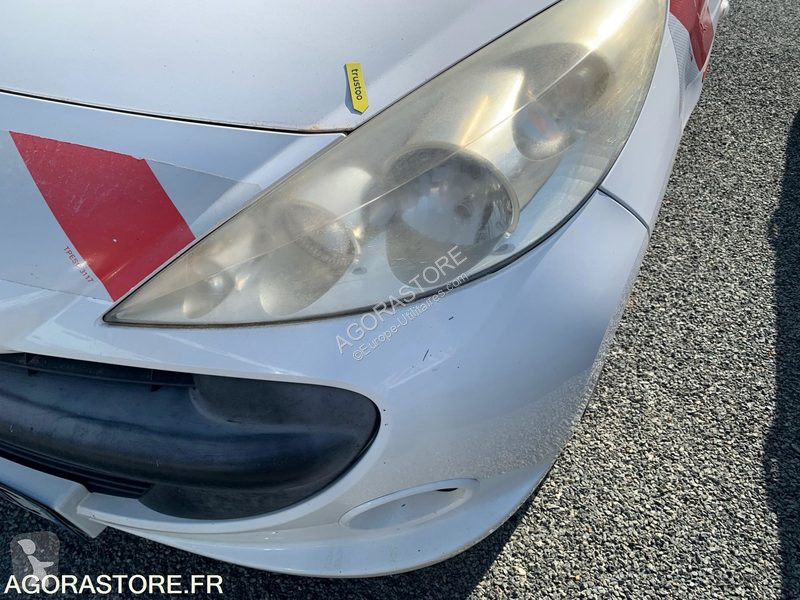 Véhicule utilitaire Peugeot 206